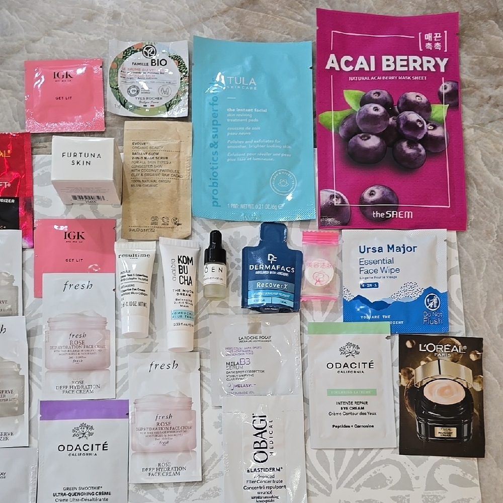 TULA Skincare Probiotic & Superfoods Sheet Mask - Blue